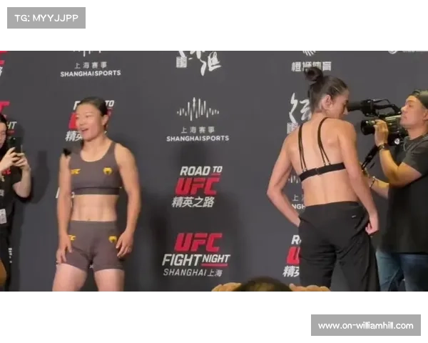 布拉希尔赛后致敬石铭：她展现了综合格斗的智慧与竞技本质