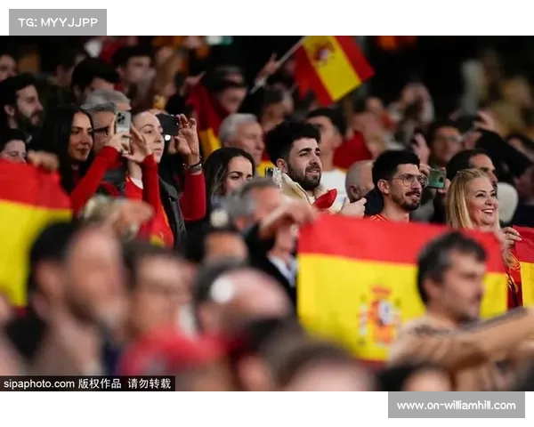 河南男排主场观众近2000人冒寒观赛,文明助威成赛场亮点 河南男排主场观众近2000人冒寒观赛,文明助威成赛场亮点