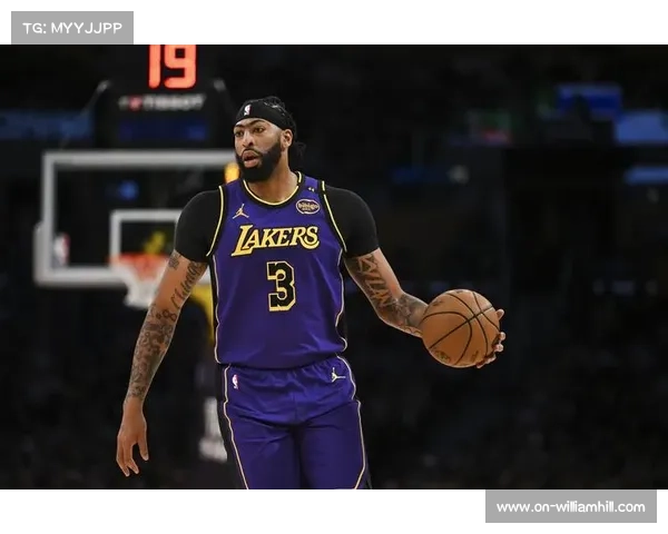 湖人队安东尼-戴维斯因手部伤势被列为出战成疑 湖人队安东尼-戴维斯因手部伤势被列为出战成疑